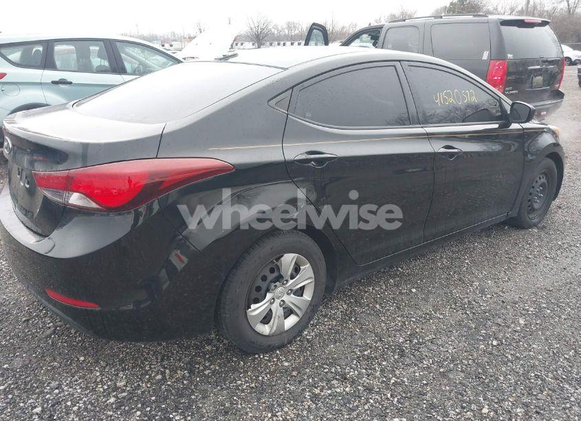 Photo 4 of 2016 Hyundai Elantra SE (VIN 5NPDH4AE7GH764582)