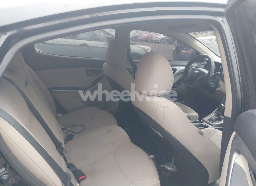 Photo 8 of 2016 Hyundai Elantra SE (VIN 5NPDH4AE7GH764582)