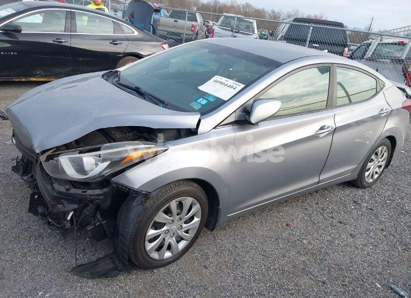 Photo 2 of 2016 Hyundai Elantra SE (VIN 5NPDH4AE7GH788400)