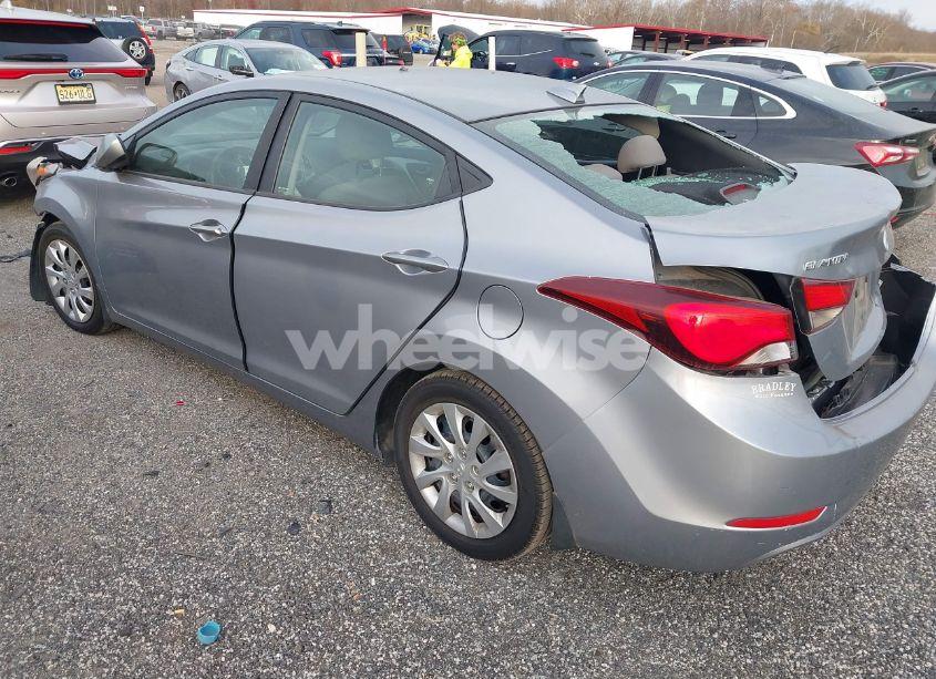 Photo 3 of 2016 Hyundai Elantra SE (VIN 5NPDH4AE7GH788400)