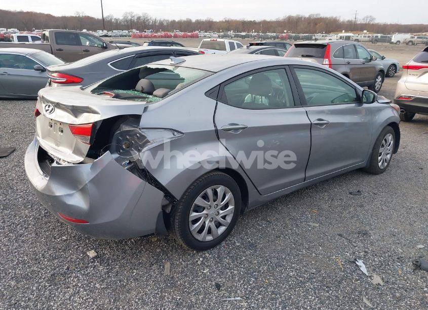 Photo 4 of 2016 Hyundai Elantra SE (VIN 5NPDH4AE7GH788400)