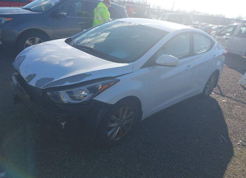 Photo 2 of 2016 Hyundai Elantra SE (VIN 5NPDH4AE7GH796805)