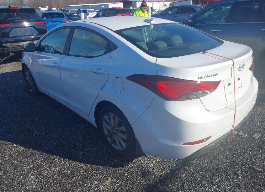 Photo 3 of 2016 Hyundai Elantra SE (VIN 5NPDH4AE7GH796805)
