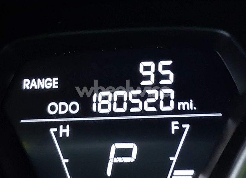 Photo 7 of 2011 Hyundai Elantra GLS (VIN 5NPDH4AE8BH022281)