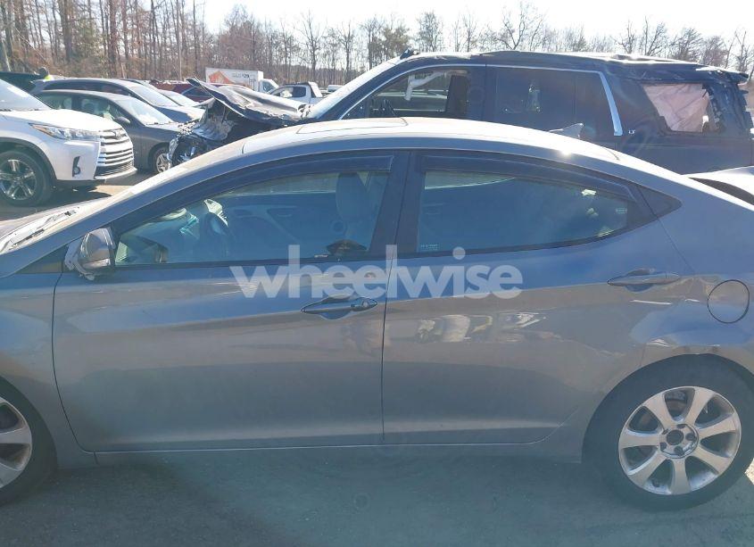 Photo 14 of 2011 Hyundai Elantra LIMITED (VIN 5NPDH4AE8BH075367)