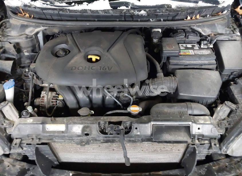 Photo 10 of 2012 Hyundai Elantra GLS (VIN 5NPDH4AE8CH065343)