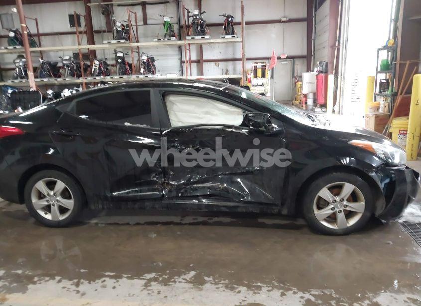 Photo 13 of 2012 Hyundai Elantra GLS (VIN 5NPDH4AE8CH065343)