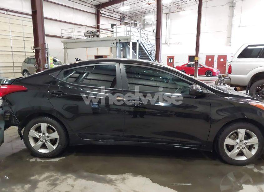 Photo 13 of 2012 Hyundai Elantra GLS (VIN 5NPDH4AE8CH070896)