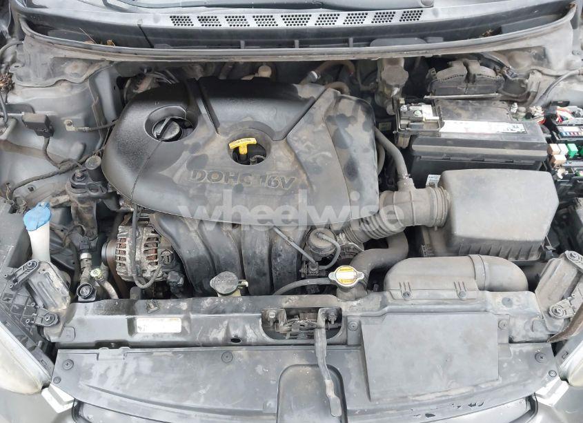 Photo 10 of 2012 Hyundai Elantra GLS (VIN 5NPDH4AE8CH140431)