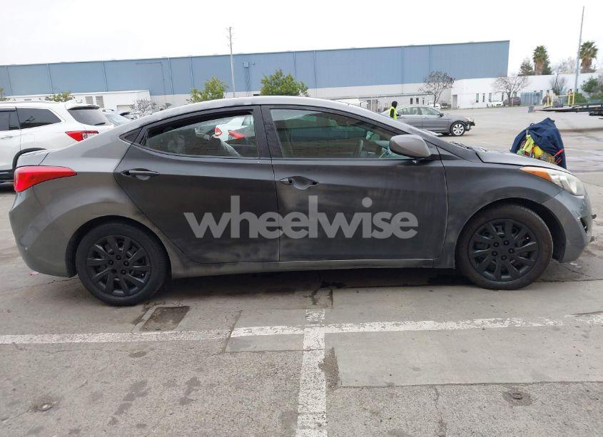 Photo 12 of 2012 Hyundai Elantra GLS (VIN 5NPDH4AE8CH140431)