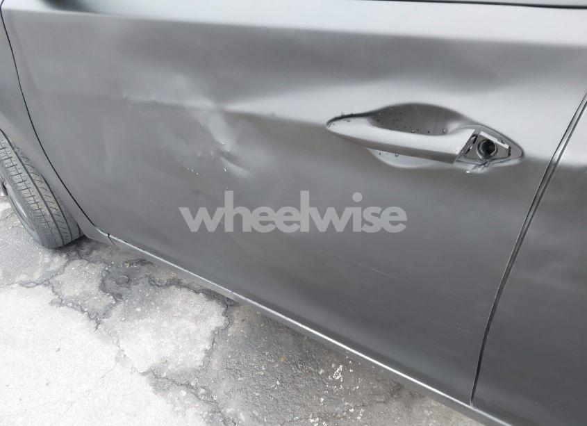 Photo 6 of 2012 Hyundai Elantra GLS (VIN 5NPDH4AE8CH140431)