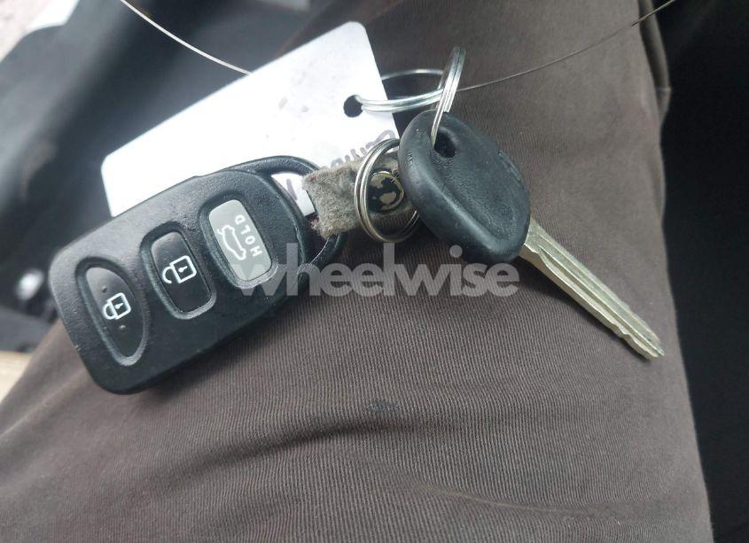 Photo 11 of 2013 Hyundai Elantra GLS (VIN 5NPDH4AE8DH154671)