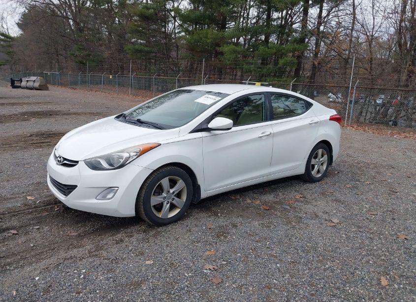 Photo 2 of 2013 Hyundai Elantra GLS (VIN 5NPDH4AE8DH157344)
