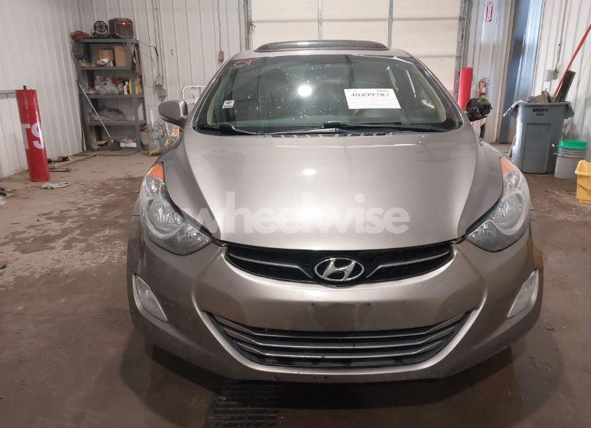 Photo 12 of 2013 Hyundai Elantra LIMITED (VIN 5NPDH4AE8DH191283)