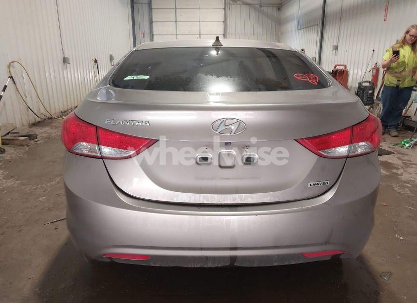 Photo 16 of 2013 Hyundai Elantra LIMITED (VIN 5NPDH4AE8DH191283)