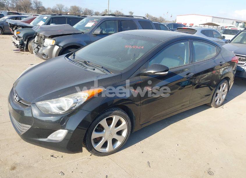 Photo 2 of 2013 Hyundai Elantra LIMITED (VIN 5NPDH4AE8DH192532)