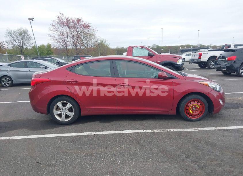 Photo 13 of 2013 Hyundai Elantra GLS (VIN 5NPDH4AE8DH193616)