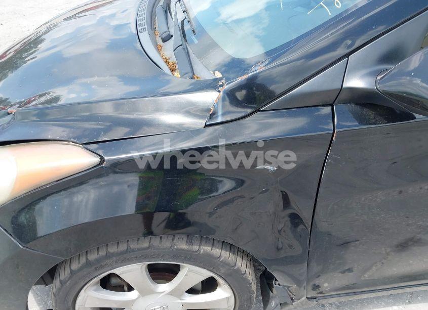 Photo 12 of 2013 Hyundai Elantra LIMITED (VIN 5NPDH4AE8DH195026)