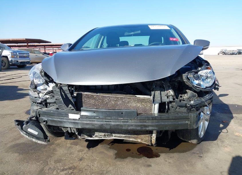 Photo 13 of 2013 Hyundai Elantra LIMITED (VIN 5NPDH4AE8DH195866)