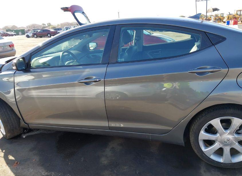 Photo 15 of 2013 Hyundai Elantra LIMITED (VIN 5NPDH4AE8DH195866)