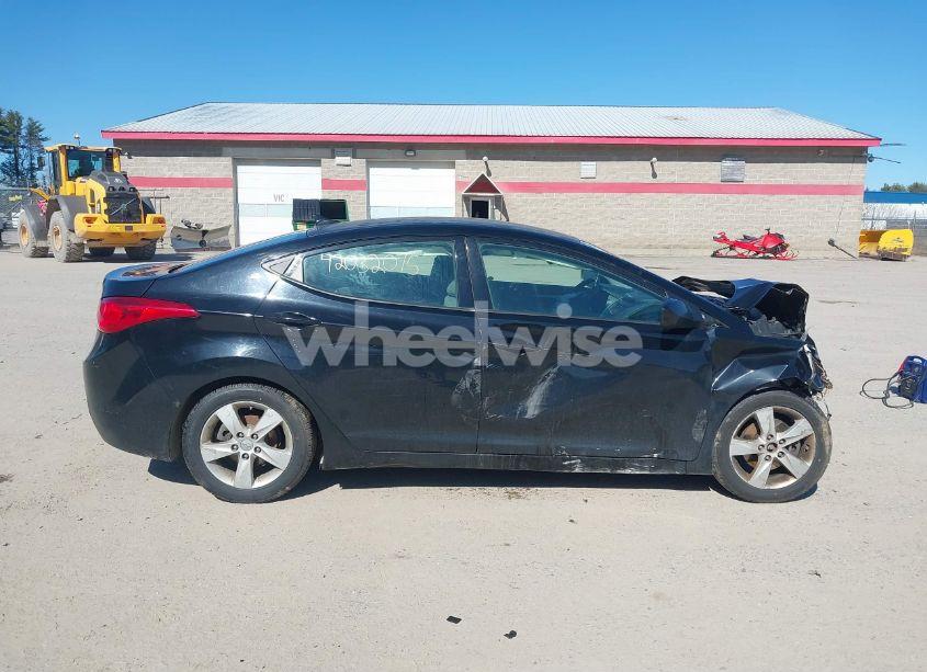 Photo 14 of 2013 Hyundai Elantra GLS/LIMITED (VIN 5NPDH4AE8DH201620)