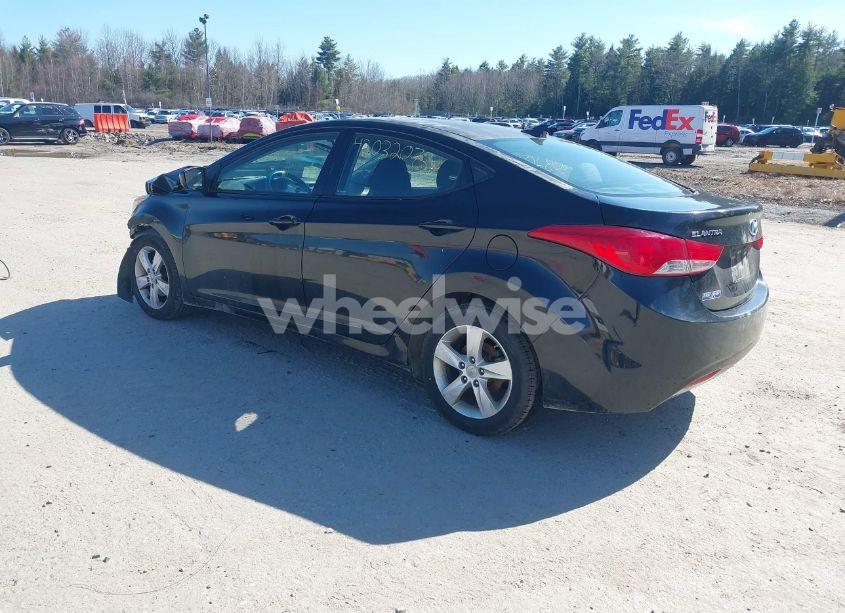 Photo 3 of 2013 Hyundai Elantra GLS/LIMITED (VIN 5NPDH4AE8DH201620)
