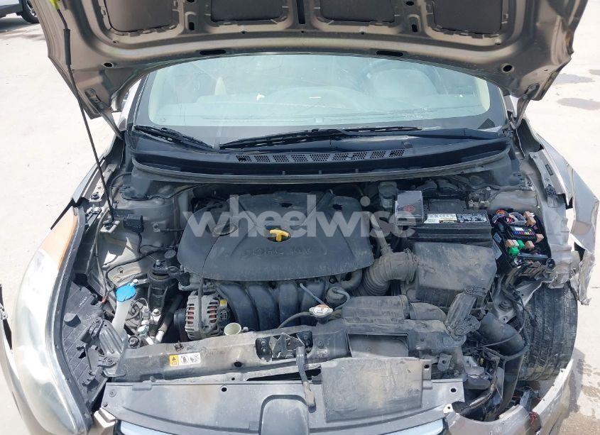 Photo 10 of 2013 Hyundai Elantra GLS (VIN 5NPDH4AE8DH213458)