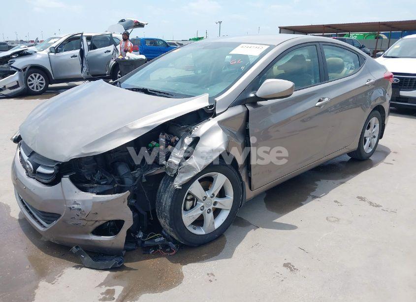 Photo 2 of 2013 Hyundai Elantra GLS (VIN 5NPDH4AE8DH213458)