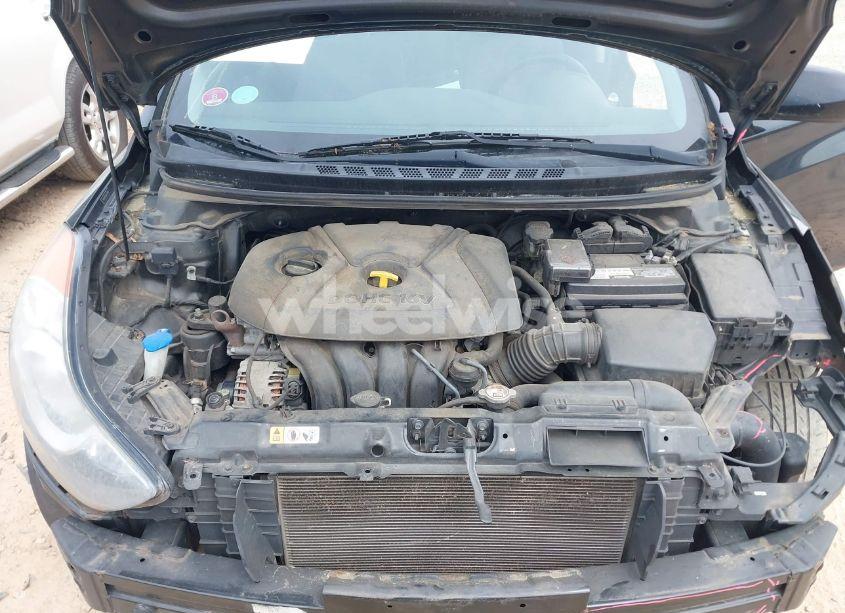 Photo 10 of 2013 Hyundai Elantra GLS (VIN 5NPDH4AE8DH220667)