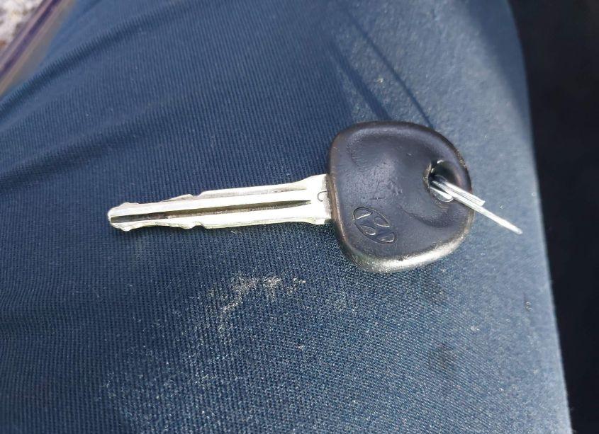 Photo 11 of 2013 Hyundai Elantra GLS (VIN 5NPDH4AE8DH235864)