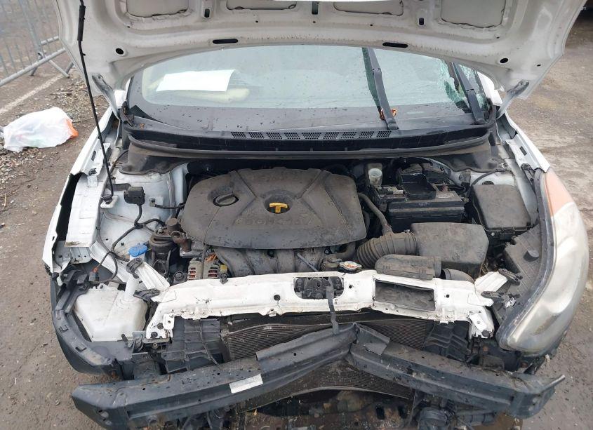 Photo 10 of 2013 Hyundai Elantra LIMITED (VIN 5NPDH4AE8DH252714)