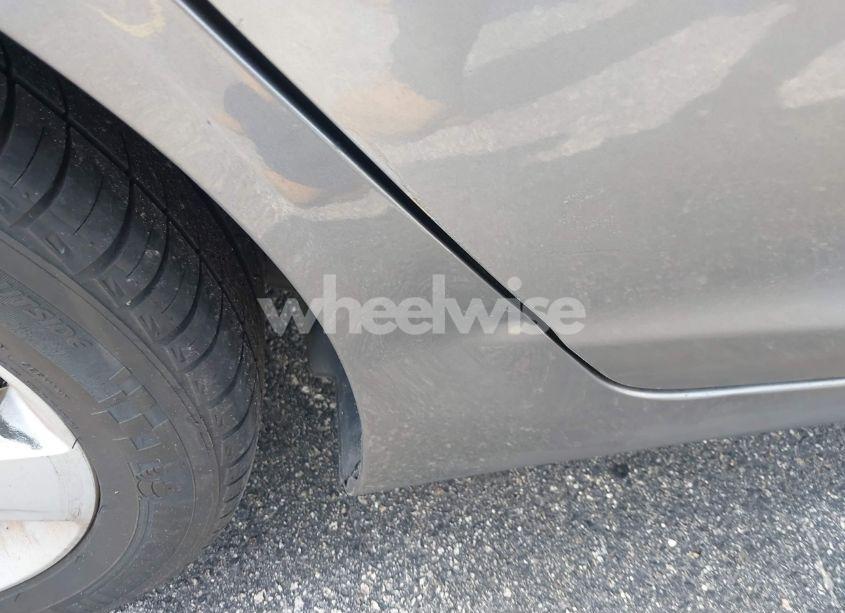 Photo 13 of 2013 Hyundai Elantra GLS (VIN 5NPDH4AE8DH253510)