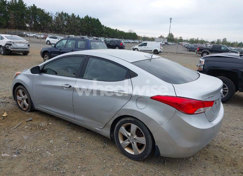 Photo 3 of 2013 Hyundai Elantra GLS (VIN 5NPDH4AE8DH287737)