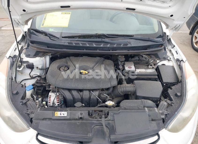 Photo 10 of 2013 Hyundai Elantra LIMITED (VIN 5NPDH4AE8DH291934)