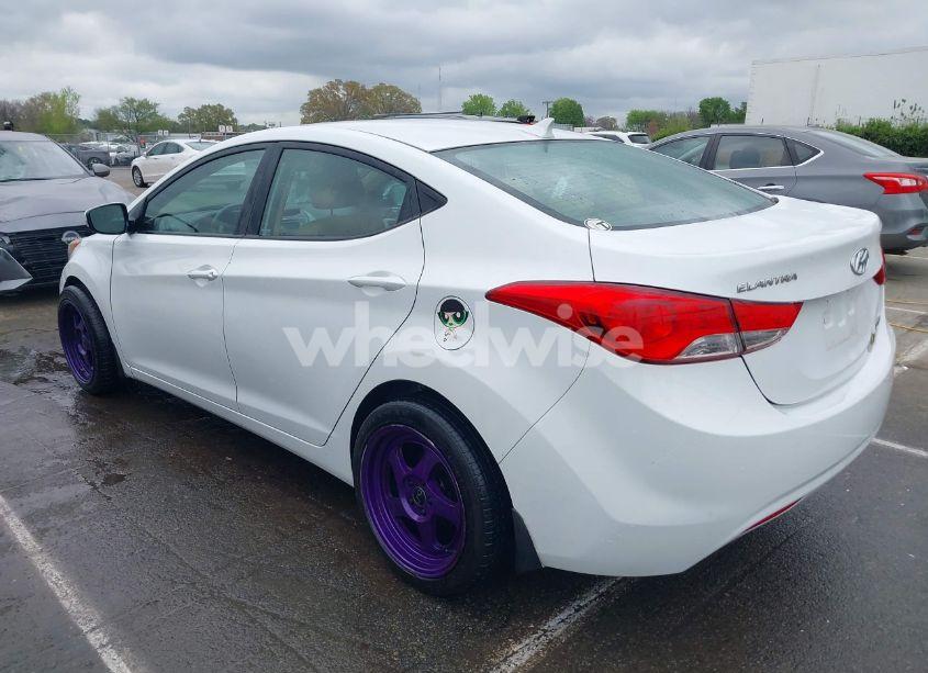 Photo 3 of 2013 Hyundai Elantra LIMITED (VIN 5NPDH4AE8DH291934)