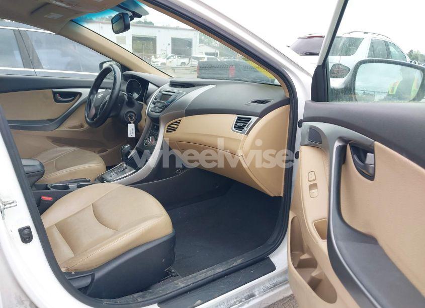 Photo 5 of 2013 Hyundai Elantra LIMITED (VIN 5NPDH4AE8DH291934)