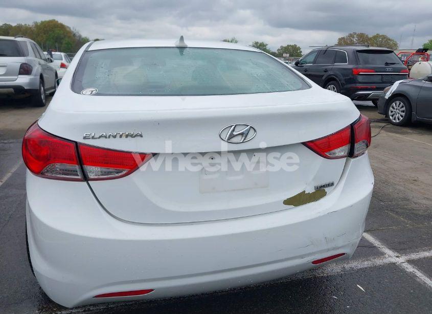 Photo 6 of 2013 Hyundai Elantra LIMITED (VIN 5NPDH4AE8DH291934)