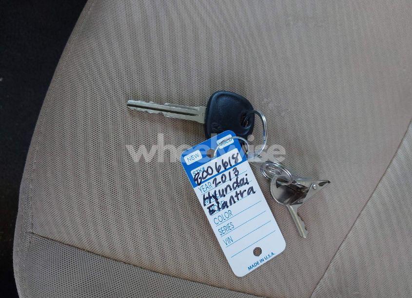 Photo 11 of 2013 Hyundai Elantra GLS (VIN 5NPDH4AE8DH294834)