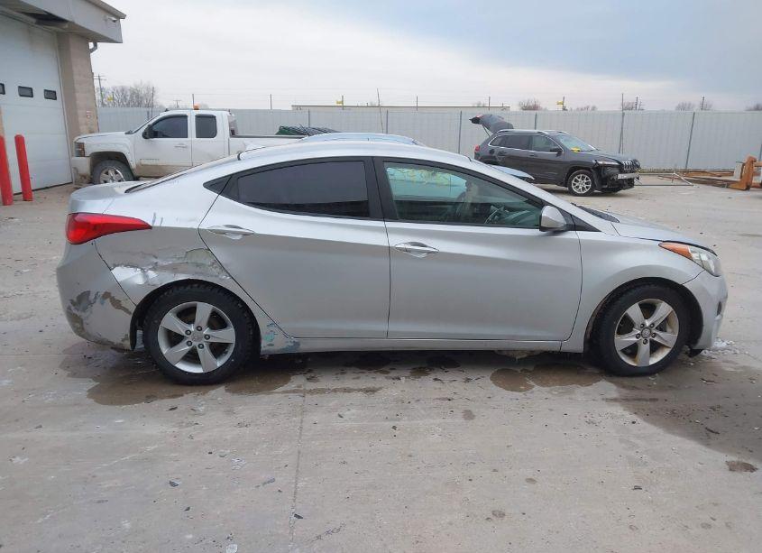 Photo 13 of 2013 Hyundai Elantra GLS (VIN 5NPDH4AE8DH302723)