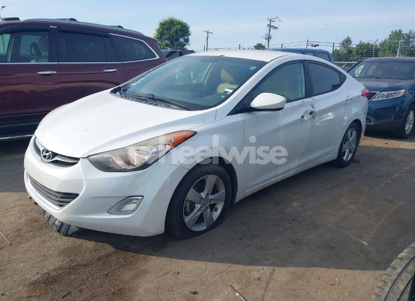 Photo 2 of 2013 Hyundai Elantra GLS (VIN 5NPDH4AE8DH306867)