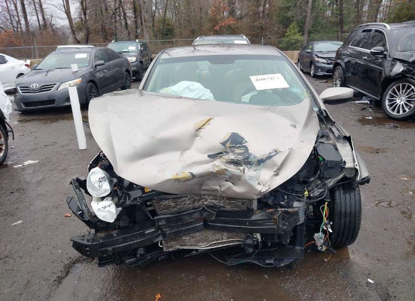 Photo 12 of 2013 Hyundai Elantra GLS (VIN 5NPDH4AE8DH307047)