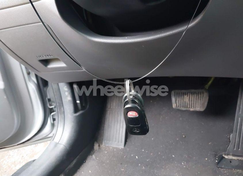 Photo 11 of 2013 Hyundai Elantra GLS (VIN 5NPDH4AE8DH308330)