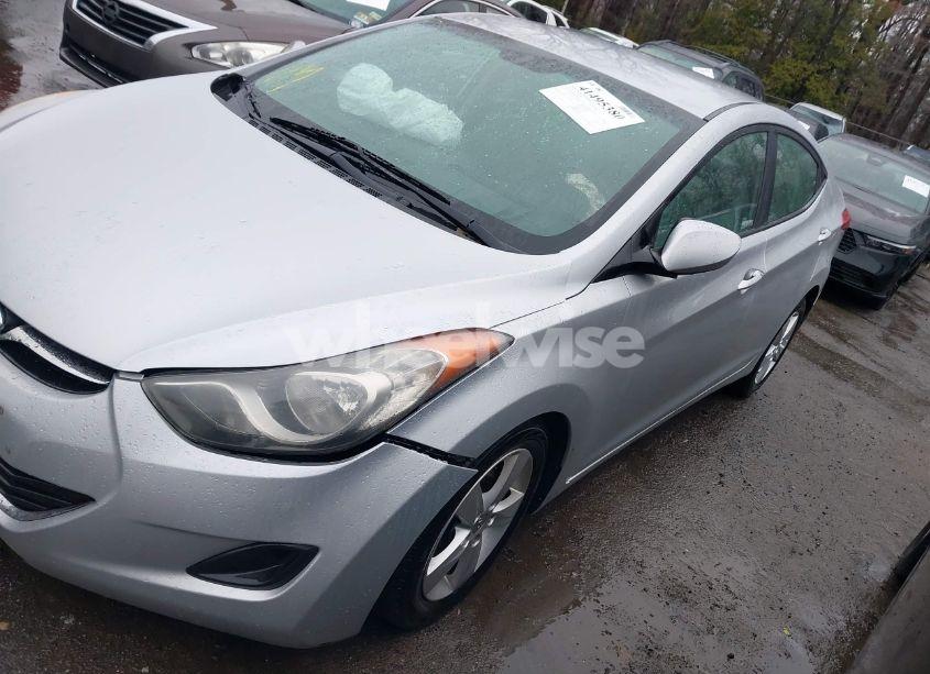 Photo 2 of 2013 Hyundai Elantra GLS (VIN 5NPDH4AE8DH308330)