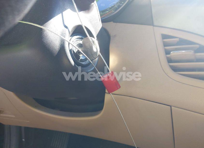 Photo 11 of 2013 Hyundai Elantra GLS (VIN 5NPDH4AE8DH310207)