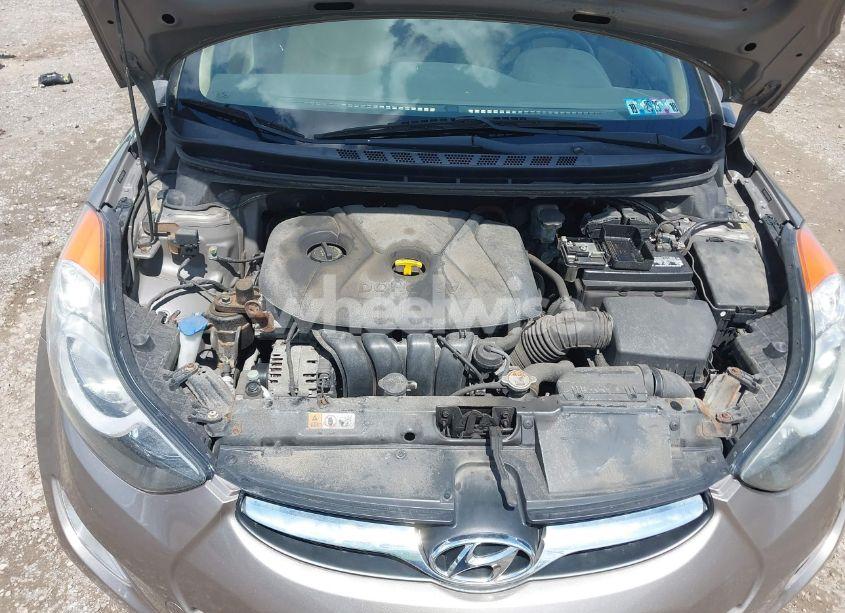 Photo 10 of 2013 Hyundai Elantra GLS (VIN 5NPDH4AE8DH318338)