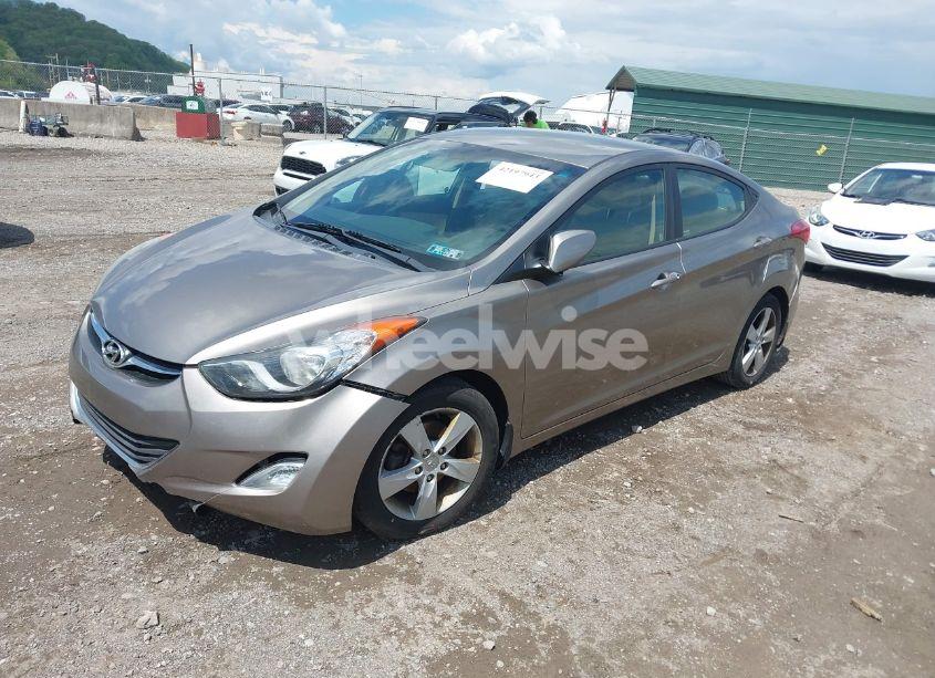 Photo 2 of 2013 Hyundai Elantra GLS (VIN 5NPDH4AE8DH318338)