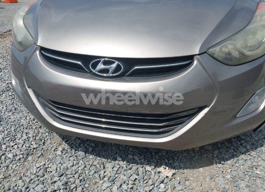 Photo 14 of 2013 Hyundai Elantra LIMITED (VIN 5NPDH4AE8DH323703)