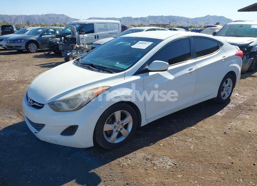 Photo 2 of 2013 Hyundai Elantra GLS (VIN 5NPDH4AE8DH352229)