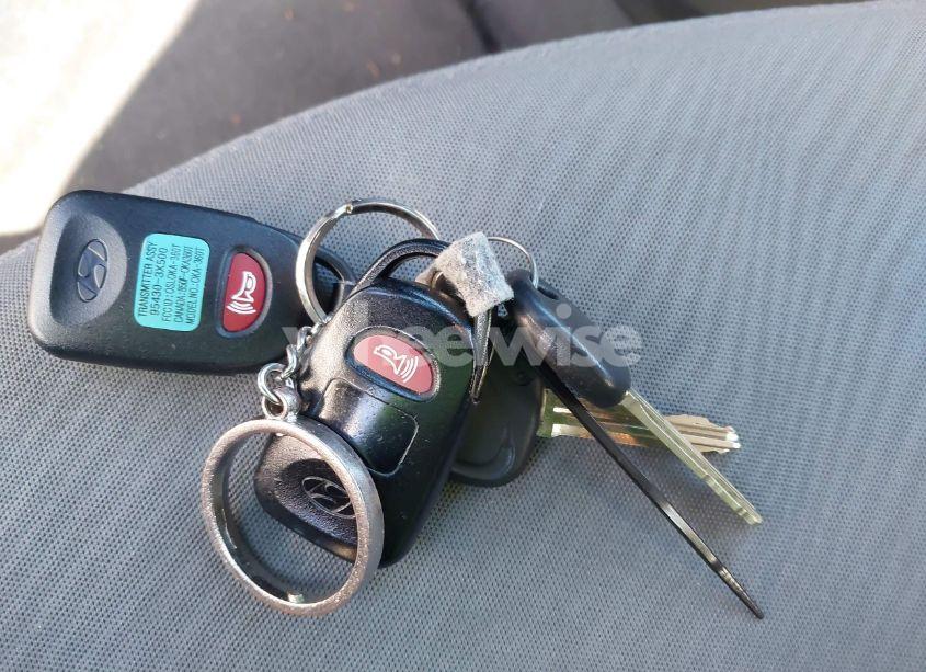 Photo 11 of 2013 Hyundai Elantra GLS (VIN 5NPDH4AE8DH353509)