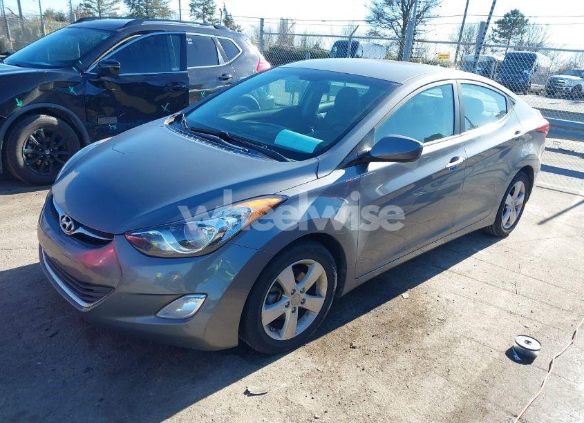 Photo 2 of 2013 Hyundai Elantra GLS (VIN 5NPDH4AE8DH353509)